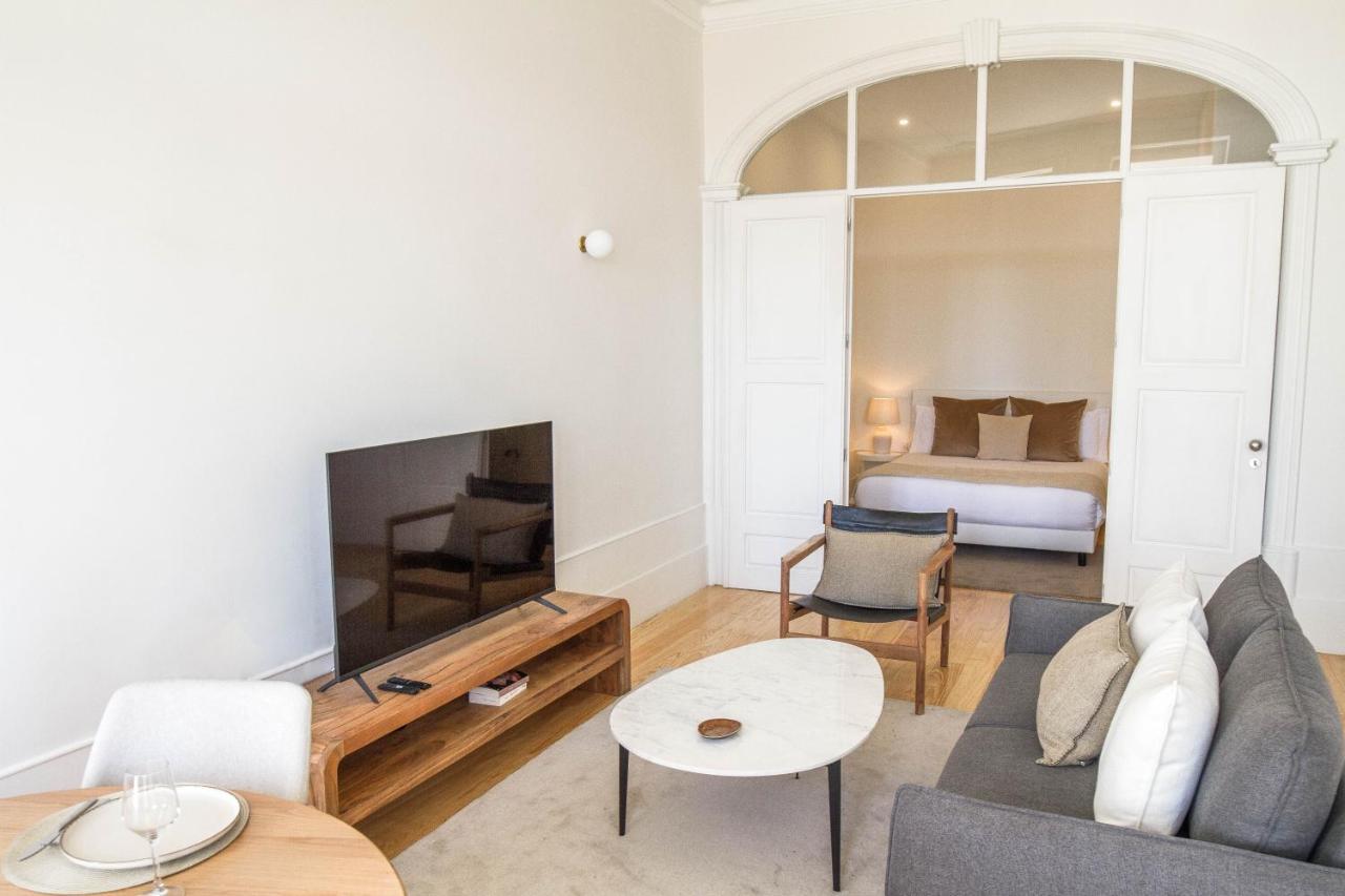 Modern Charming Loft With Balcony In Central Porto Buitenkant foto